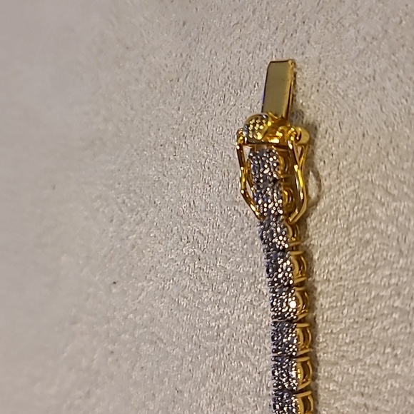 SPARKLE ALLURE WOMENS FINE SILVER PLATED FASHION JEWELRY TENNIS BRACELET - Picture 9 of 10